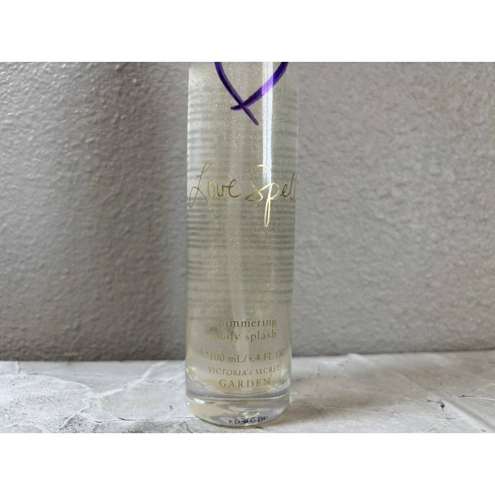 NEW Victoria Secret LOVE SPELL ORIGINAL SHIMMERING BODY SPLASH 3.4‎ OZ 95% Full